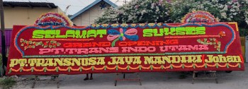 papan bunga Medan gandeng tiga